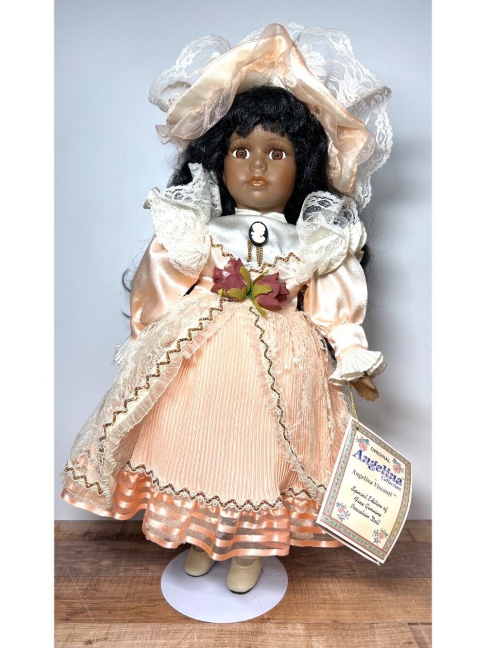 Angelina Doll Collection Angelica Visconti 2000 Special Edition Porcelain Doll